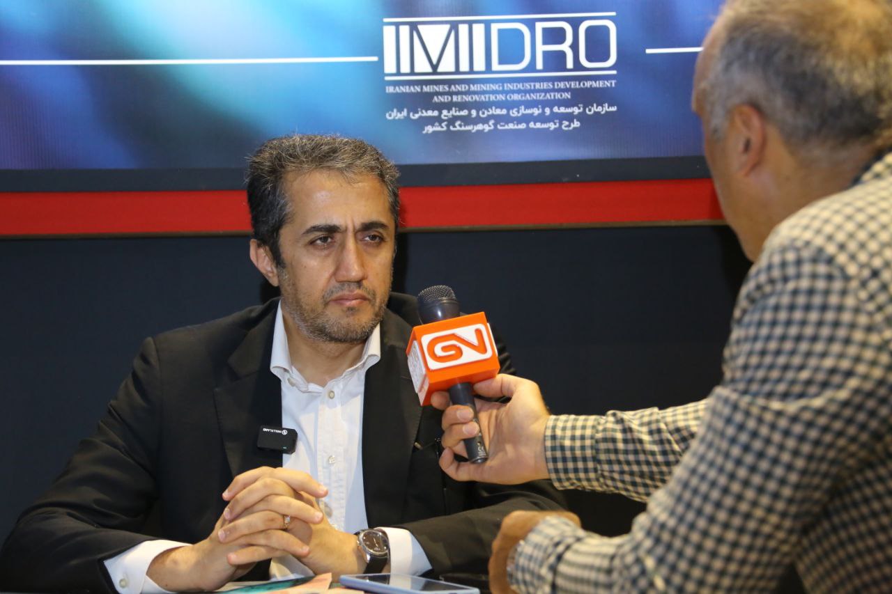 آقاجانلو: نمایشگاه گوهرسنگ ها؛ فرصتی برای معرفی ظرفیت ها و افزایش سهم ایران در تجارت جهانی