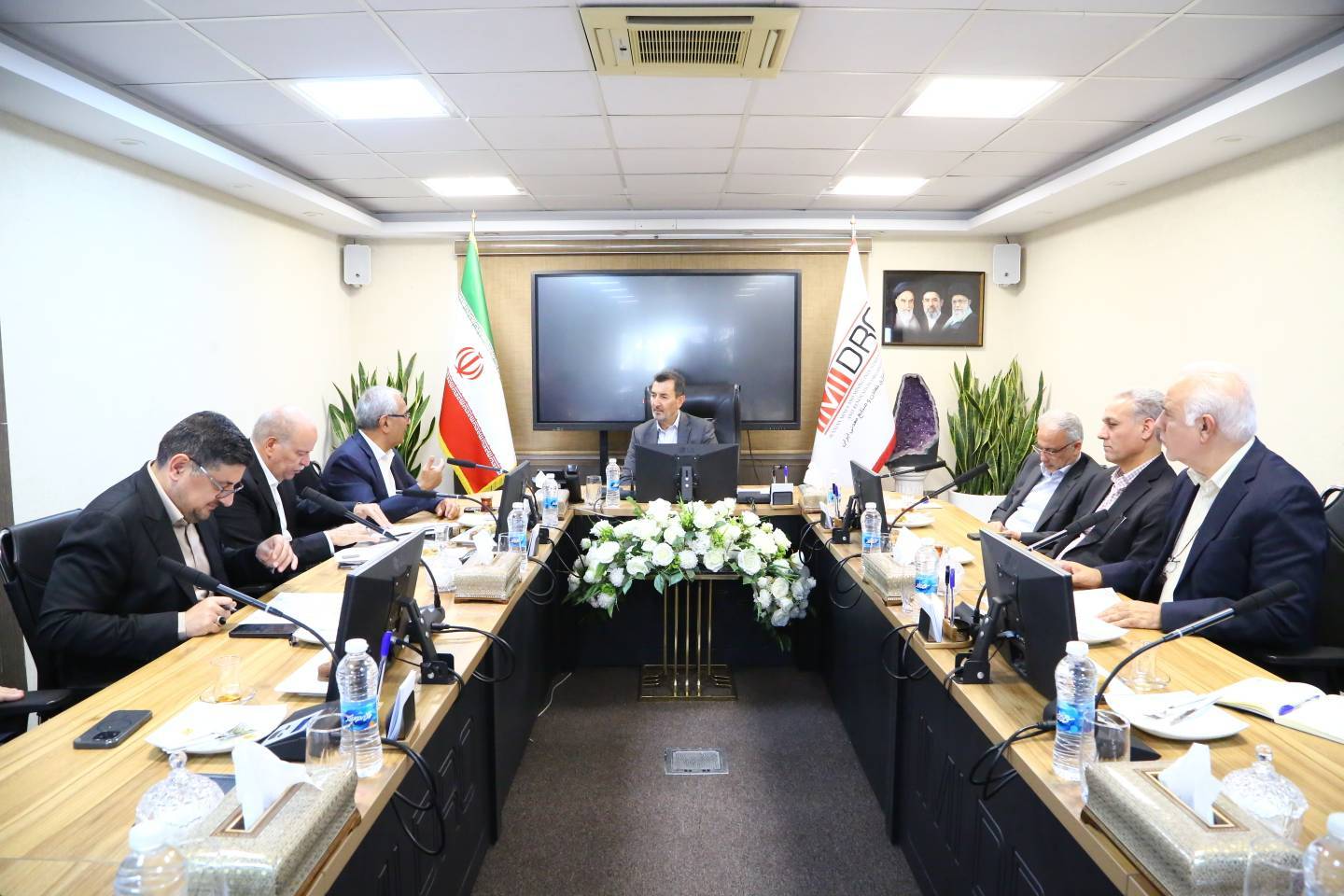 دغدغههای نوردکاران فولادی را در دولت و مجلس پیگیری میکنیم دغدغههای نوردکاران فولادی را در دولت و مجلس پیگیری میکنیم