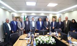 آئین معارفه دکتر سمیعی نژاد به عنوان معاون وزیر و رئیس هیات عامل ایمیدرو با حضور اتابک وزیر صمت 1404.07.14